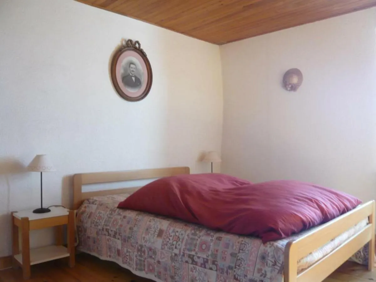 Holiday home Gite Giron, 3 Pieces, 4 Personnes - Fr-1-493-17 France